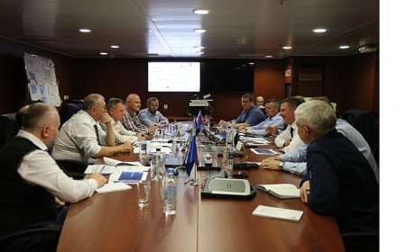 IAEA Delegasyonu Dünyanın Tek Yüzer Nükleer Santralini Ziyaret Etti