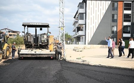 Kartepe’de Asfalt Atağı Sürüyor