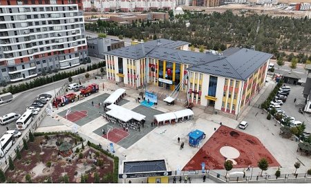 Konya Protokolü Öğrencilerin İlk Ders Zili Heyecanına Selçuklu’da Ortak Oldu