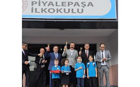 Başkan Sezer Öğrencilerin Yeni Eğitim Dönemi Heyecanına Ortak Oldu