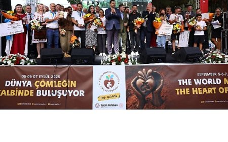 Menemen Belediyesi Uluslarası Çömlek Festivali’ne muhteşem final