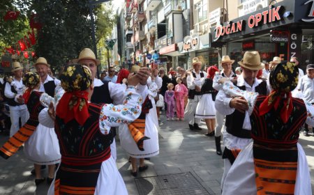 İzmit’te Pişmaniye Festivali 3’üncü gününde coşkuyla sürüyor