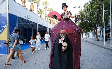 İzmir Enternasyonal Fuarı’nda uluslararası sokak gösterileri büyük ilgi görüyor