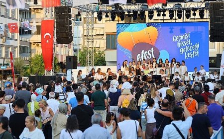 EFEST 2025 renkli görüntülerle başladı