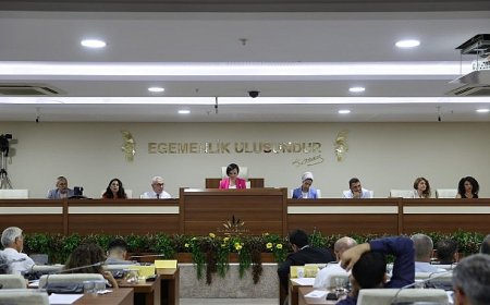 Karabağlar Meclisinde Gündem: Sosyal Yardımlar, Temizlik, Kız Öğrenci Yurdu ve Kentsel Dönüşüm
