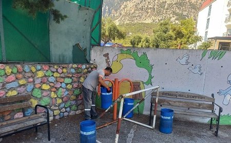 Kemer Belediyesi’nden okullarda temizlik çalışması