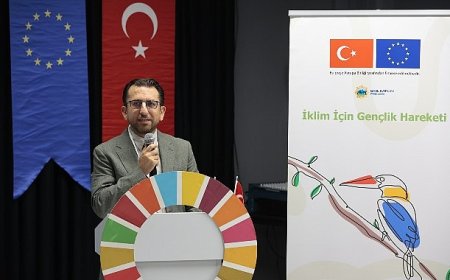 Gençler iklim eylemi için Konak’ta zirve yaptı