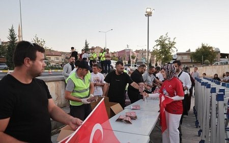 Nevşehir’de Dev Ekranda Milli Maç Heyecanı Yaşandı