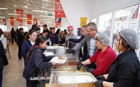 Ayvalık’ta Öğrenci Kent Lokantasında 3 Çeşit Yemek 30 Lira