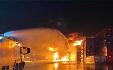 İzmir İtfaiyesi, Aliağa’da büyük bir felaketin önüne geçti