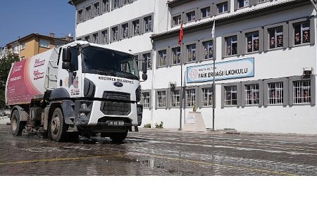 Keçiören Belediyesi’nden Okullarda Temizlik Seferberliği