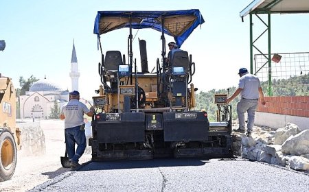 Büyükşehir, Gördes’i Asfaltladı