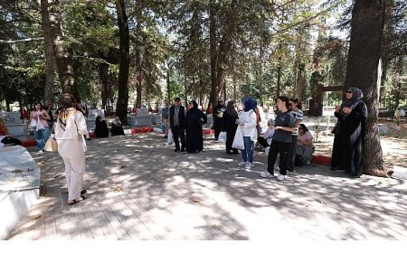 İnegöllü Vatandaşlar Tarihi Yerinde Keşfetti
