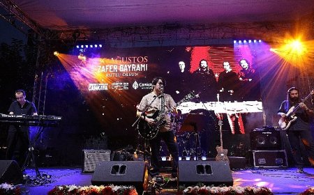 Çankaya’da 30 Ağustos’un 103. yılı coşkuyla kutlandı