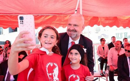 Menemen’de Zafer Bayramı coşkusu yaşandı