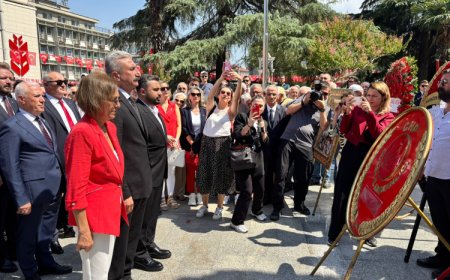 CHP Bursa’dan bağımsızlık ve Cumhuriyet vurgusu