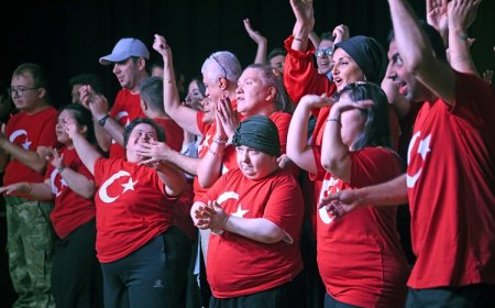 Engelli bireylerden Bursa Osmangazi’de 30 Ağustos Zafer Bayramı kutlaması