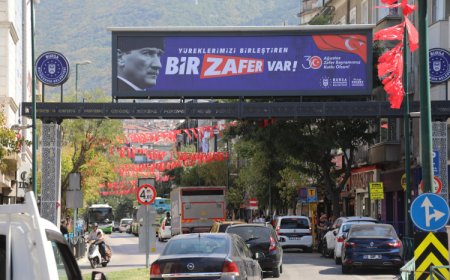 Bursa’nın her köşesi ayrı bir coşku