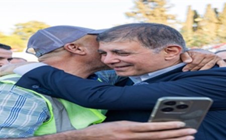 Başkan Tugay Kültürpark Göl Gazinosu’nu işçilerle açtı