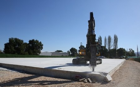 Alaaddinbey’de kaçak yapılara temelden müdahale