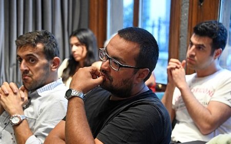 Dünya çapında başarı elde etmiş girişimciler tecrübelerini gençlerle paylaşıyor