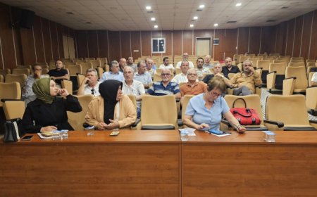 Gölcük’te Başkan Sezer muhtarları dinledi