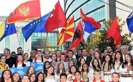 Osmangazi’de Uluslararası Balkan Festivali renkli görüntülerle start aldı