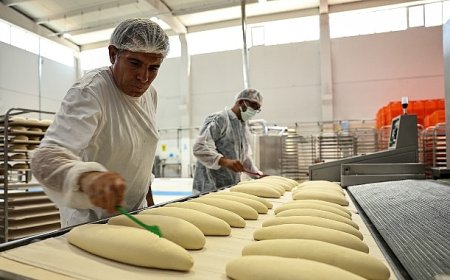 Lezzetli ve kaliteli ekmek uygun fiyatla halkla buluşuyor
