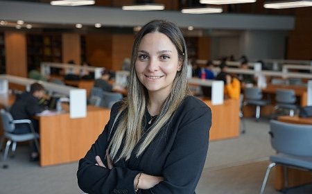 Text Neck Sendromu gençleri ve çocukları tehdit ediyor