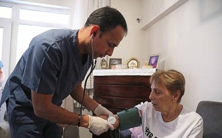 Çankaya Belediyesi’nin Evde Bakım Hizmetleri Sürüyor