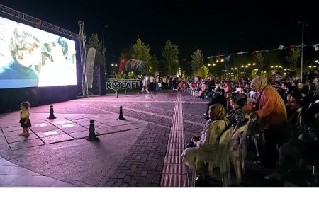 Büyükşehir’den kitapseverlere film molası