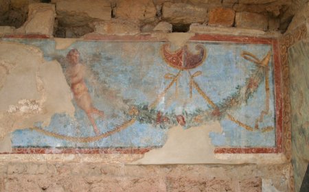 Efes’in simge yapılarından Yamaçevler restorasyonda