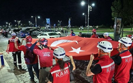 Konak’ta sessiz yürüyüş