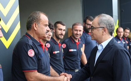 Baraçlı’dan itfaiyecilere moral ziyareti