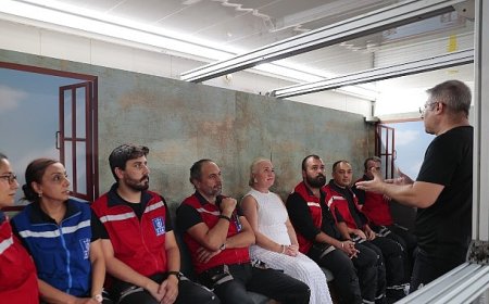 ​KAM, Bornova’da ‘Hatırlamak Yetmez, Hazırlanmak Gerek’ dedi