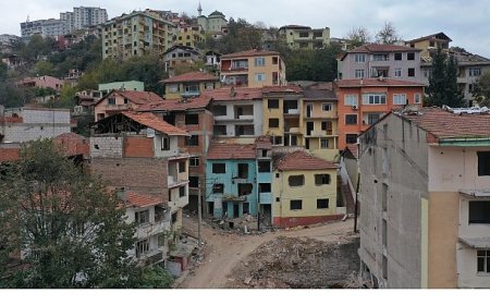 Cedit’te değişim, “Gece ve Gündüz” gibi