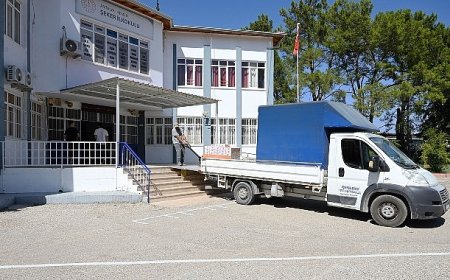 Kırtasiye malzemelerinin dağıtımı devam ediyor