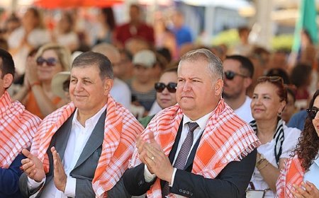 Urla’nın 2 bin 600 yıllık Bağ Bozumu Şenliği başladı