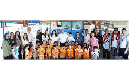 Setur Marinaları’nın su üstü temizlik robotu Smartium Clean, “Mavi Yarınlar” projesi için denize indi