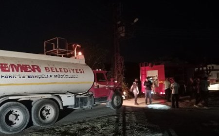 Kemer Belediye ekiplerinden trafo yangınına müdahale