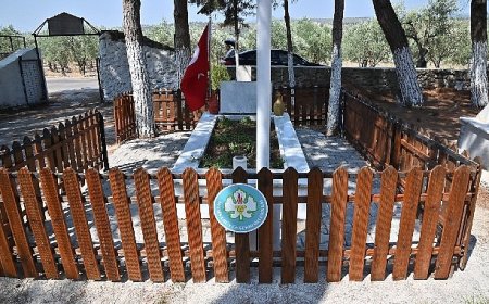 Manisa Büyükşehir Belediyesi Şehit Kabirlerini Yeniliyor