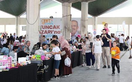 Çocuklar Genç KOMEK 2. El Oyuncak Pazarı İle Farkındalık Kazanıyor