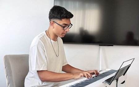 Genç yetenek Burak, hayaline Konak’ın kursuyla kavuştu