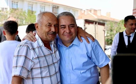 Başkan Özarslan Keçiören Esnafının Yanında