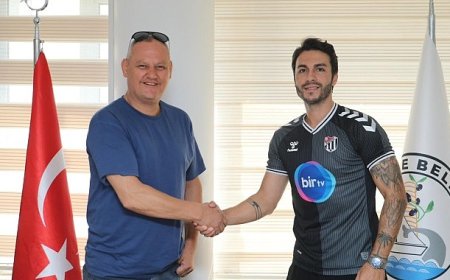 Burhaniyeli gol kralı yuvaya döndü