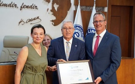 EÜ Spor Bilimleri Fakültesinde Spor Yöneticiliği Bölümü de akredite oldu