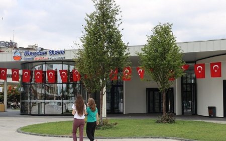 Büyükşehir’in “Yeşil” hassasiyeti Milli İrade Meydanı’na da yansıdı