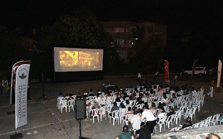 Osmangazi’de yaz akşamları sinema ile şenleniyor