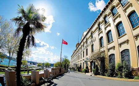 Kadir Has Üniversitesi’nden Yapay Zekâ Destekli Tercih Rehberi: KHASGPT