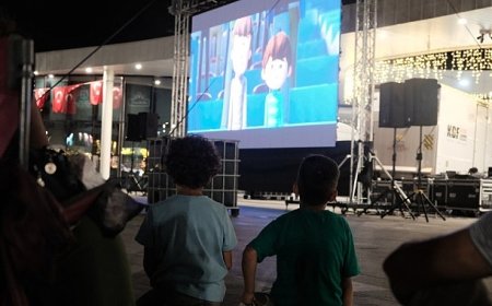 İzmit’te yıldızların altında ‘Rafadan Tayfa’ keyfi